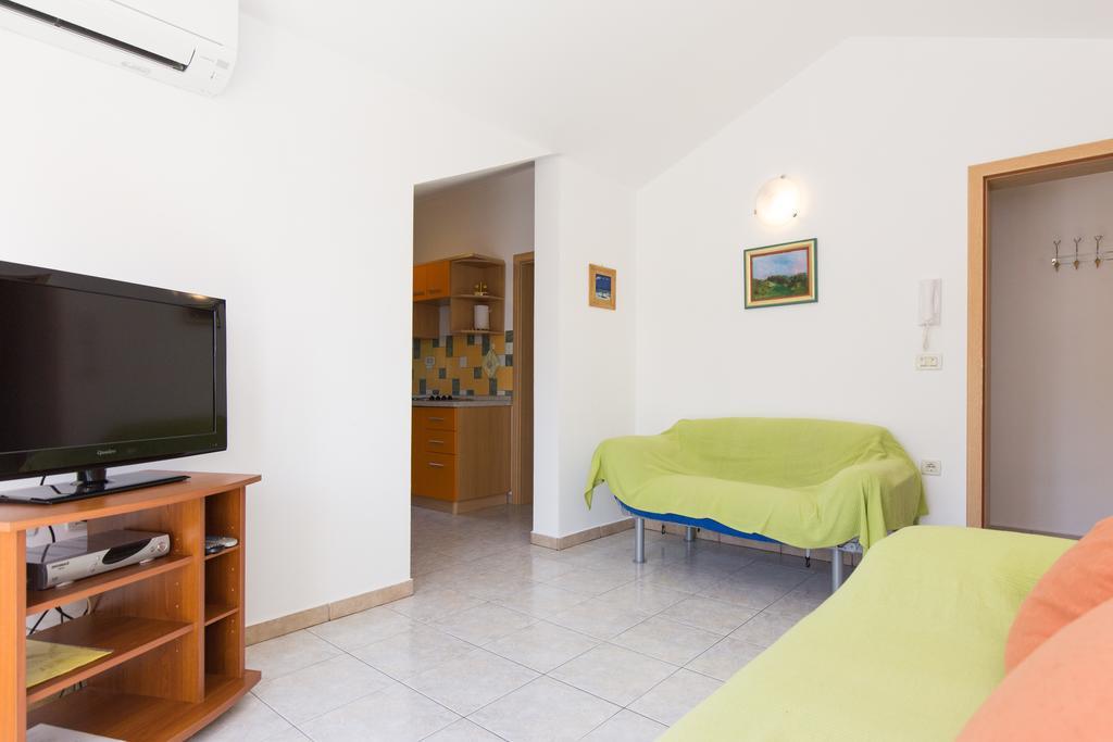 Apartments Ada Baska  Exterior photo